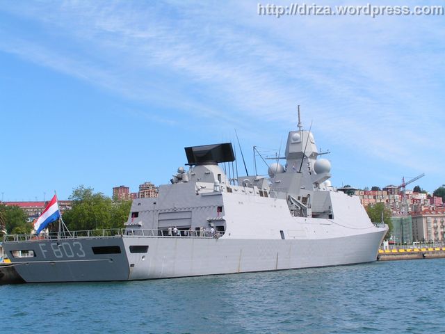 F803 HNLMS Tromp