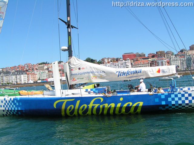 Tazul02 Los tripulantes pasando el rato