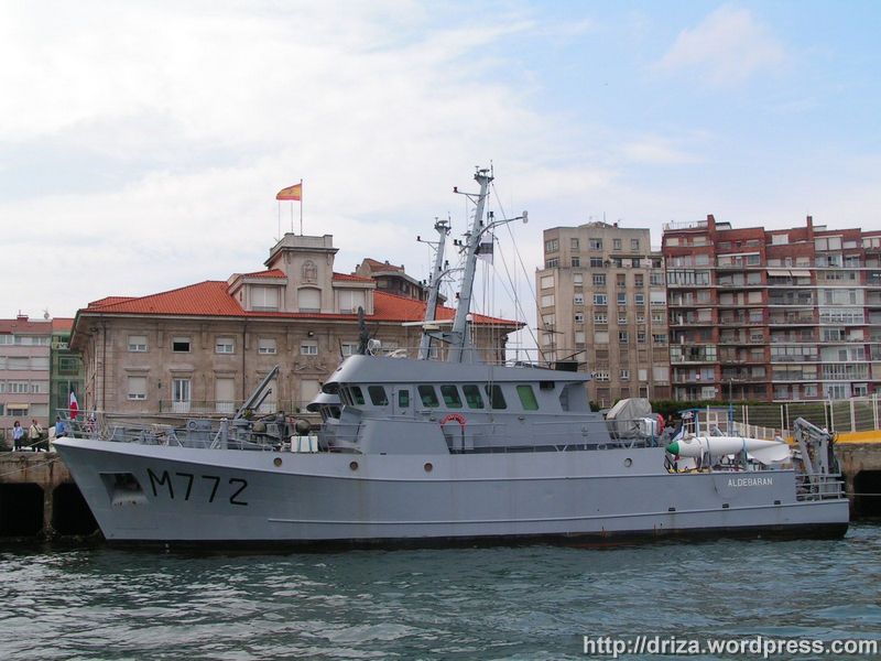 Aldebaran y Antares. La Armada Francesa tuvo representación y la Española no. De vergüenza.