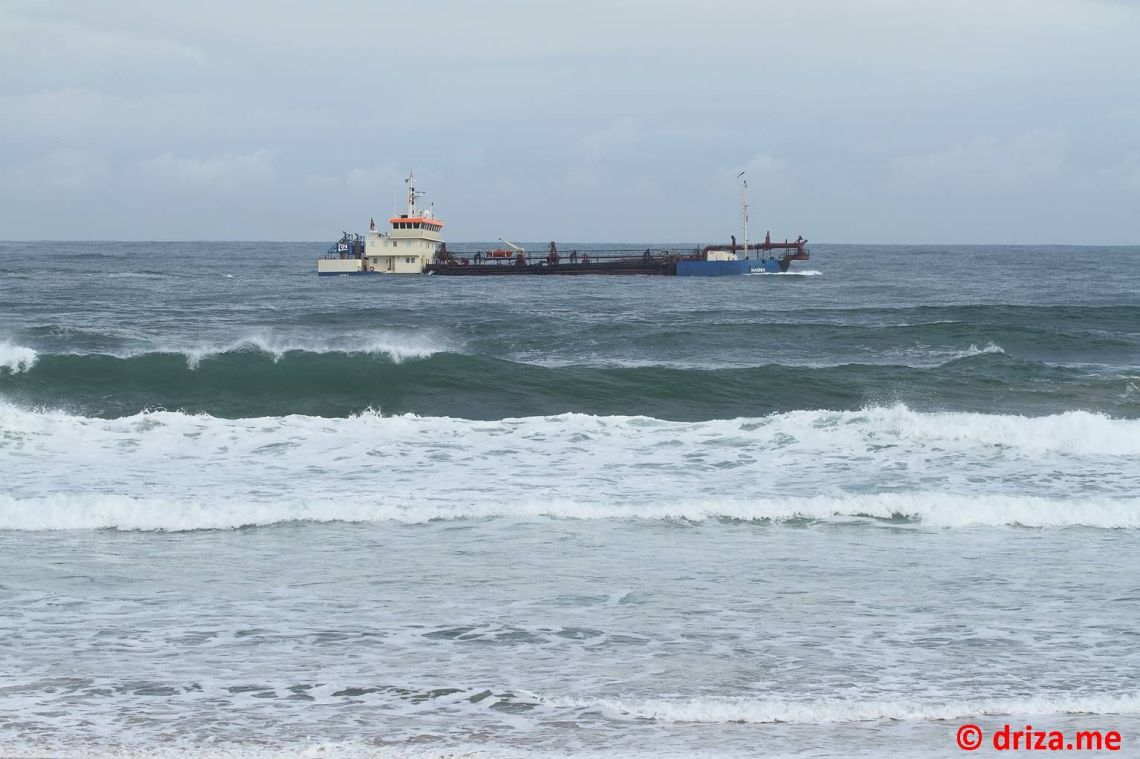 Con rumbo a Loredo para la maniobra de descarga (foto: Carlos)