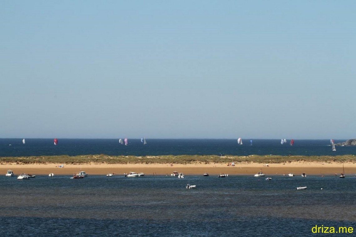 Dominando el viento del NE1/4N en torno a los 10 nudos