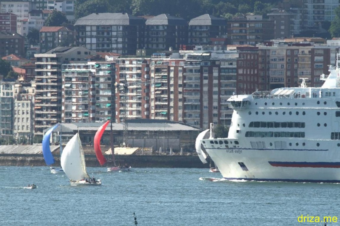 El Pont Avent se coló en la regata