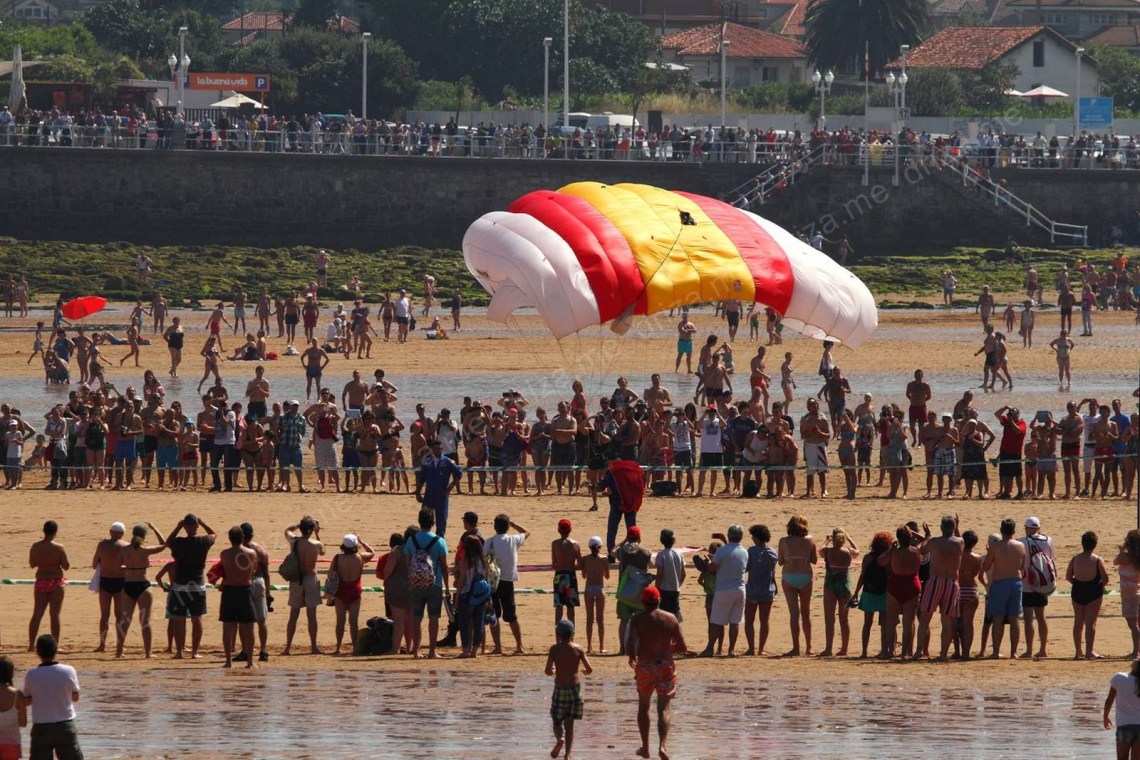 Patrulla Acrobática de Paracaidismo (PAPEA)