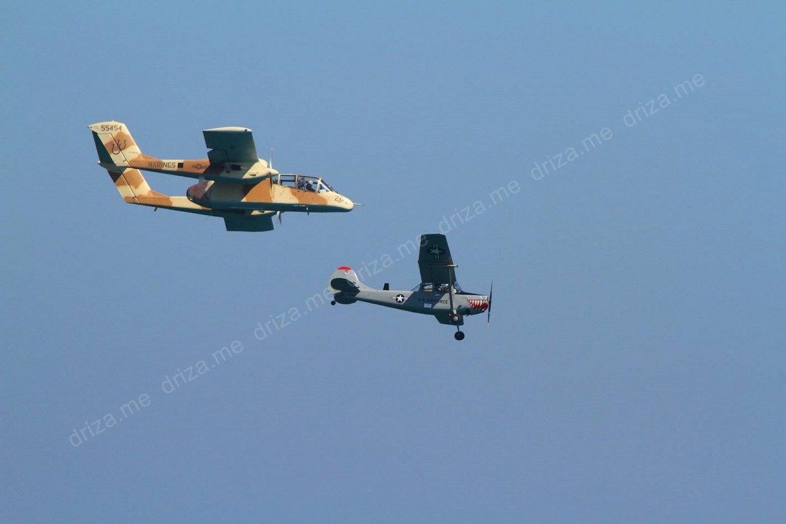 OV 10 BRONKO junto a la Cessna L19 Bird Dog