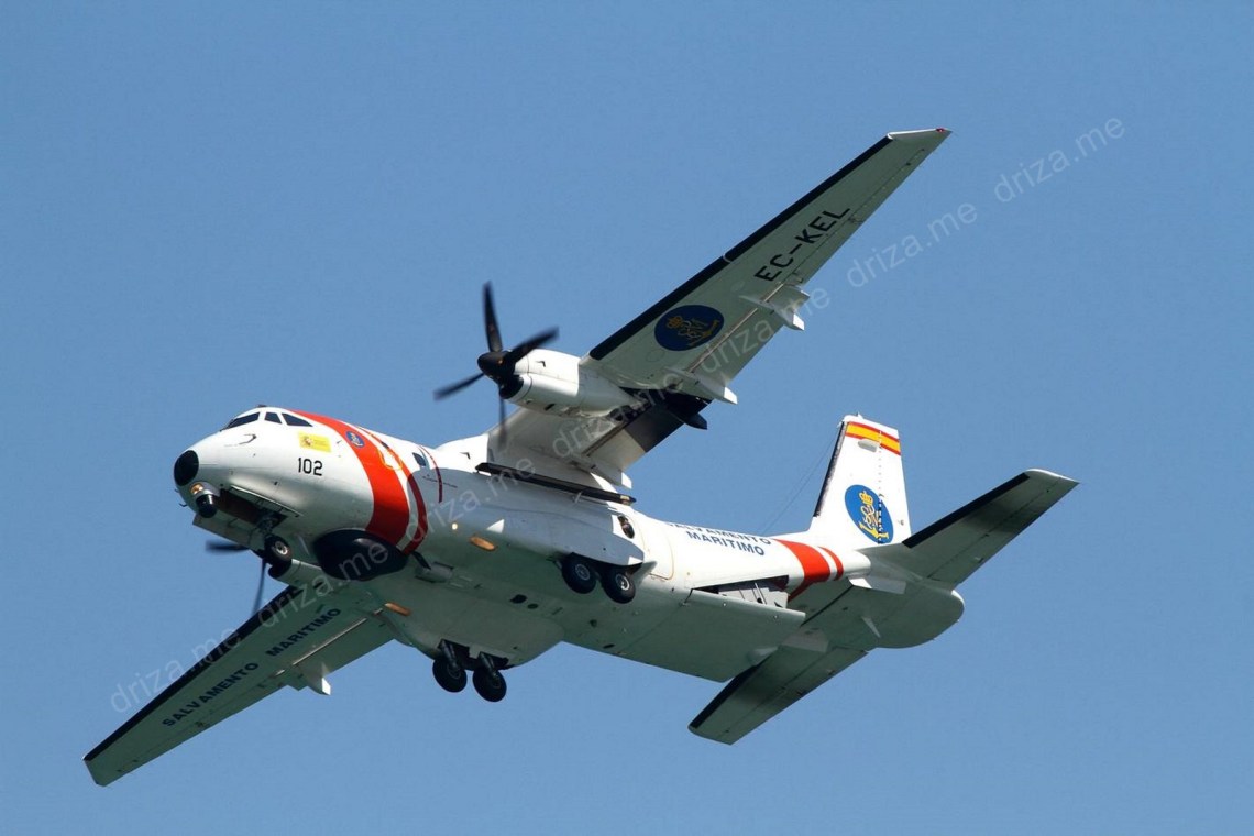 CASA CN-235-300 SM-1 con base en el Aeropuerto de Lavacolla